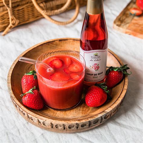 Strawberry Juice flavored with Rose Syrup - Terroirs du Liban