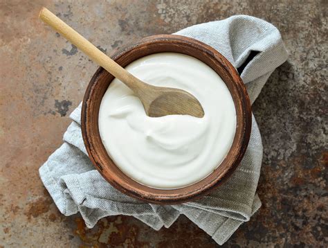 Sour cream | Description, History, Uses, Nutrition, & Facts | Britannica