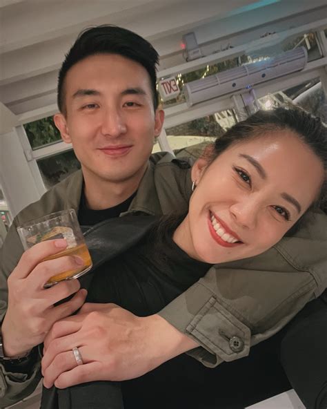 Michelle Lin 林萱 | 小時候以為的愛情是轟轟烈烈、刻骨銘心，現在我所知的愛情，是在那些不完美的時刻裡，我們依然選擇彼此 ...