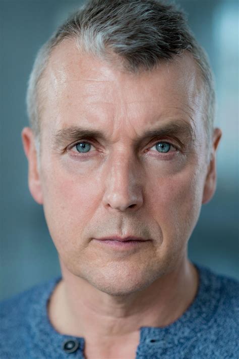 Douglas Russell - FilmAffinity