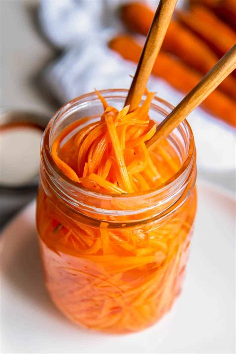 Quick Pickled Carrots - Spoonful of Flavor