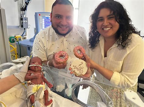 'Miracle' baby born at 26 weeks goes home from hospital after 10 months ...