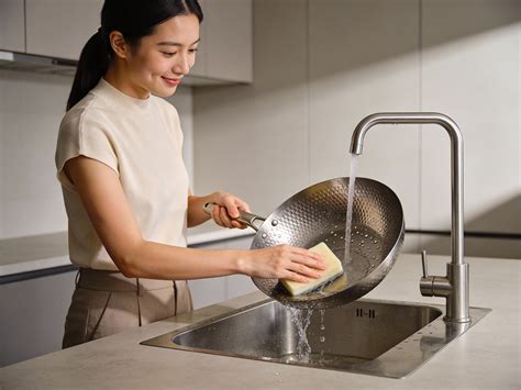 How to Clean Titanium Cookware: Safe & Effective Methods