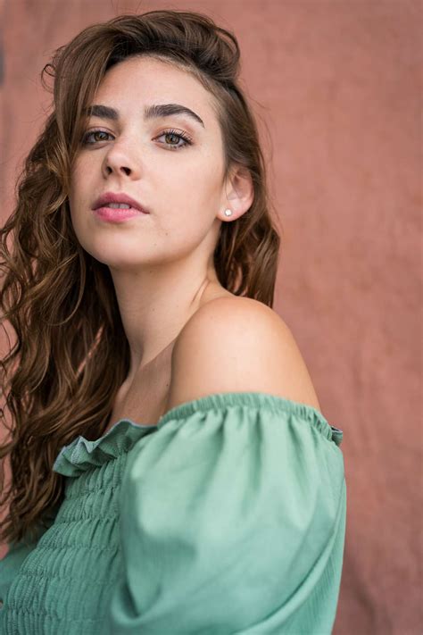 Meet Amelia Bryant – CanvasRebel Magazine