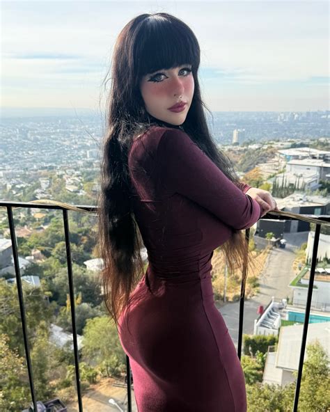 Lara Rose (@lara.roseb) • Instagram photos and videos