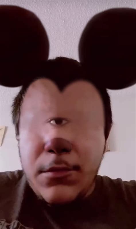 FEARING GORILLA by th3_snowy