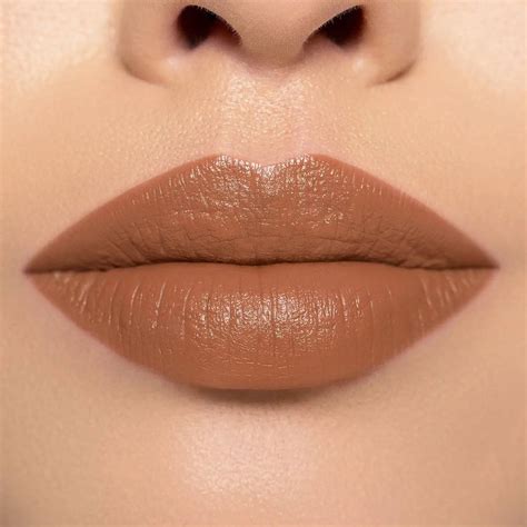 I Need a Nude Lipstick – Smooth Nude-Lilac Cream Finish | Natasha Denona