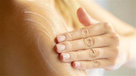 Sensitive Skin & Winter Tanning: Steps for Safer Sessions