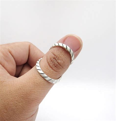 SS DESIGNS Zebra Swan Splint Ring in Sterling Silver • Swan Neck Finger Splint for Fingertip ...