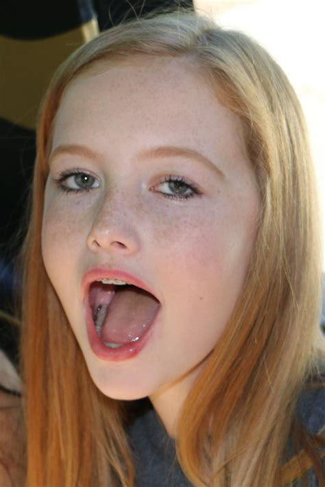 Pin van Frank Russell op Expressive Ladies