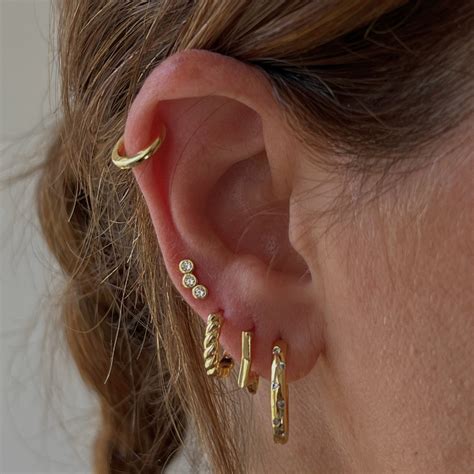 Twist Earrings - Gold