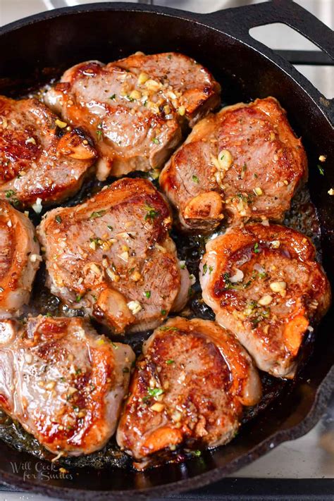 Lamb Chops - Easy, Tender Seared Lamb with Butter, Garlic, and Herb