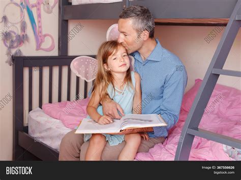 Father Daughters Girl Image & Photo (Free Trial) | Bigstock