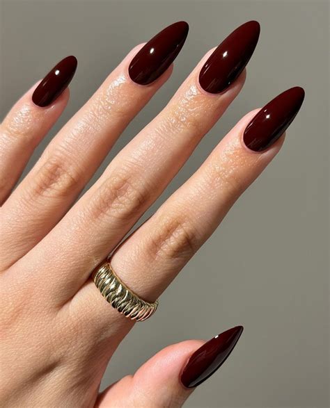 burgundy nails with design | Brown nails, Stylish nails, Gel nails