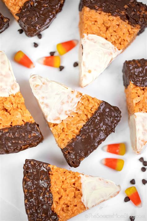 Cookie Cutter Pumpkin Carving - The Soccer Mom Blog