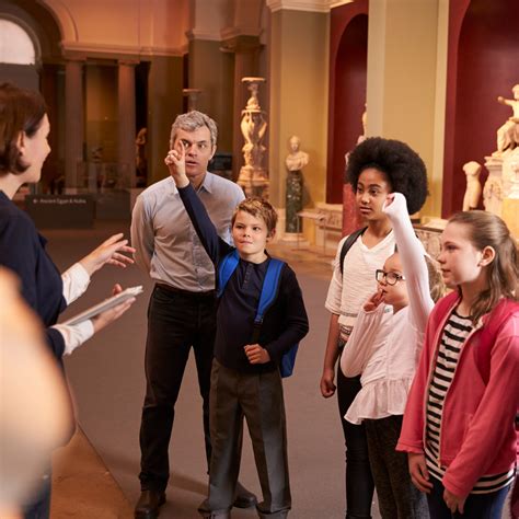 7 Tips to Manage School Field Trips Safely - Pikmykid