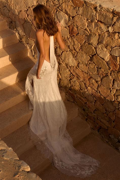 Grace Wears Lace Nudes