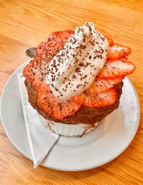 I Tried the Top Breakfast Spots in Waikiki — Here’s Where You Actually ...