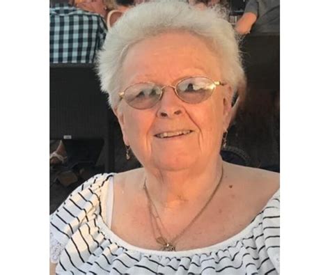 Mrs. Janet K. Day Obituary (2024) - Galesburg, IL - Hinchliff-Pearson ...