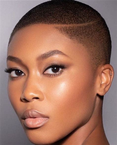 Pin by Miss GAÉLÉO on Coiffure afro cheveux courts in 2024 | Short hair ...