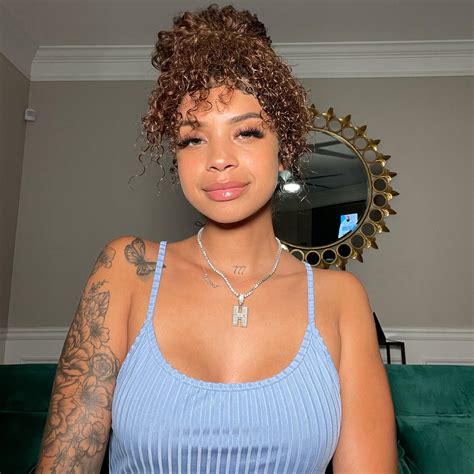 Hannah Marie Royal's Amazon Page