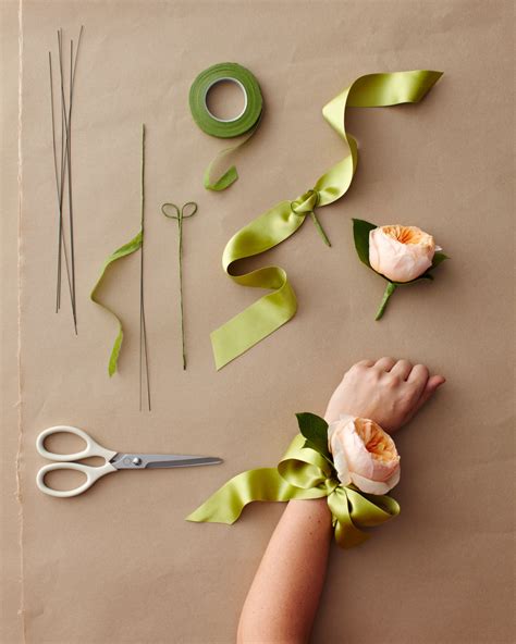 How To Make A Flower Girl Corsage at Shirley Mccormick blog