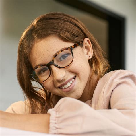 Children's Eye Care: A Guide to Eye Care for Kids | LensCrafters