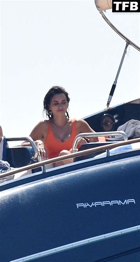 Penelope Cruz / penelopecruzoficial Nude Leaks OnlyFans Photo 1216 | #TheFappening