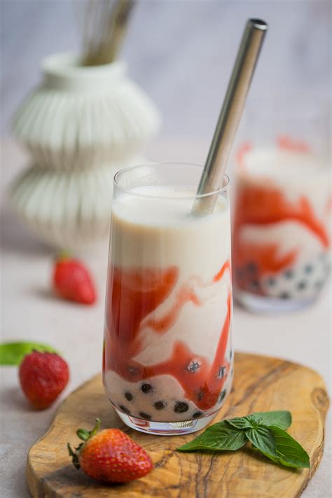 How To Make Strawberry Boba Tea - Best Kept Dishes