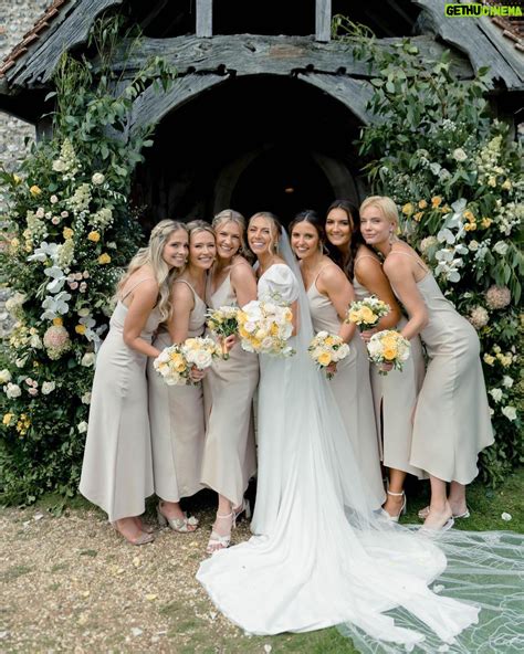 Actress Holly Horne HD Instagram Photos and Wallpapers October 2023 | Gethu Cinema