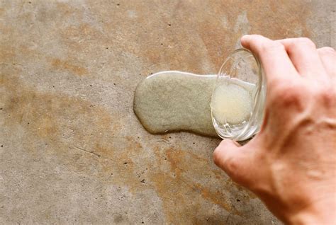 How to Remove Rust Stains From Concrete