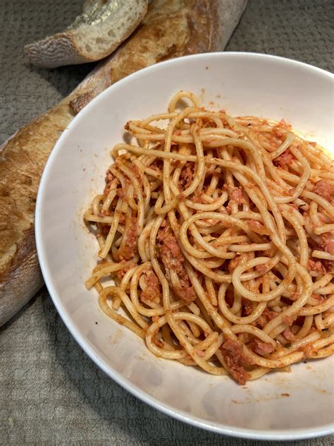 Cheesy Spaghetti with Hot Dogs - Emmandi's Kitchen