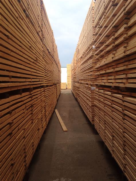 Types of Timber - Building Materials - Woodworking Joints - Western Red ...