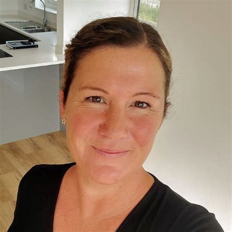 Gemma Neale - Distinctive Homes Manager