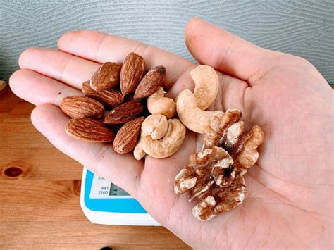10g・20g・60gのミックスナッツはどれくらい？種類ごとに計測!｜Kojimatome