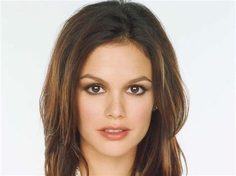 Download Rachel Bilson Radiant Pose Wallpaper | Wallpapers.com