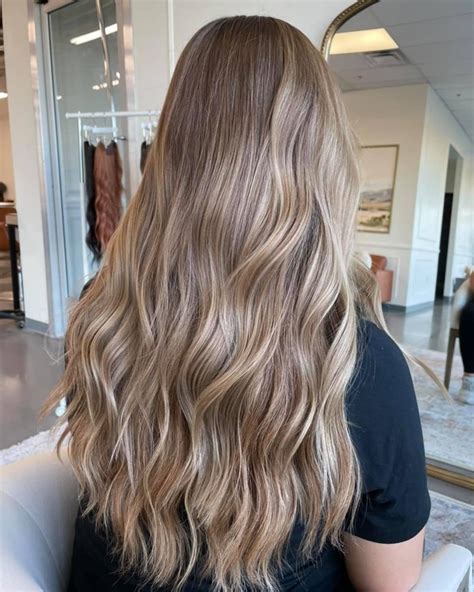 25 Light Brown Hair with Highlights Ideas For Brunettes