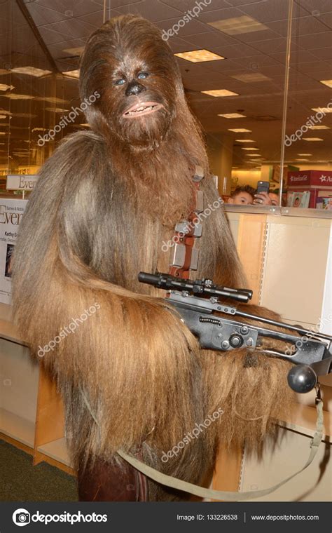 Chewbacca at the Carrie Fisher book signing — Stock Editorial Photo © s ...