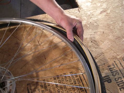 Replacing Bike Tire and Tube on a Road Bike : 5 Steps - Instructables