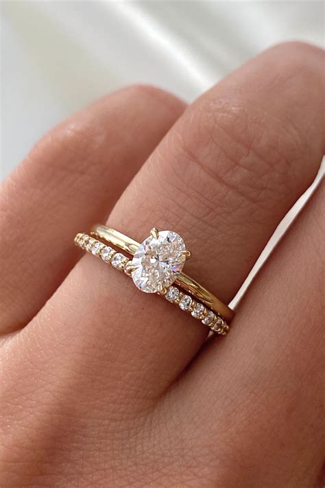 Oval diamond solitaire engagement ring stack wedding band – Artofit