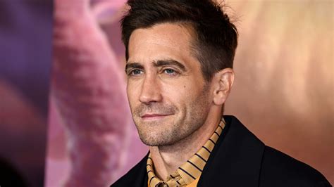 Jake Gyllenhaal se transforma en un peleador de la UFC y presume su ...