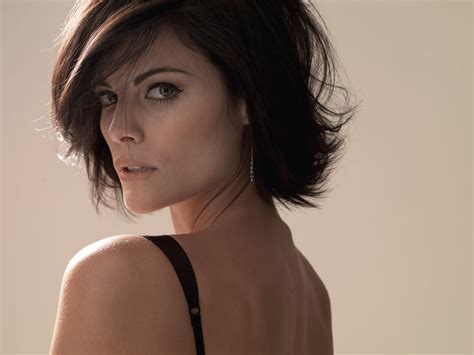 Jaimie Alexander : r/CelebPortraits