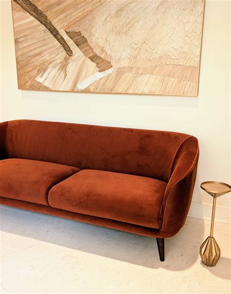 large lobby - Skinlogic Med Spa