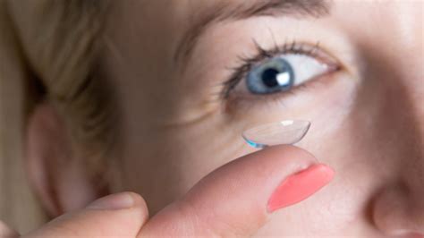 The 10 Best Selling Contact Lenses for Dry Eyes in 2023 - eyeSTYLE blog Lens.com