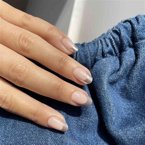 31 Short French Manicure Ideas to Try