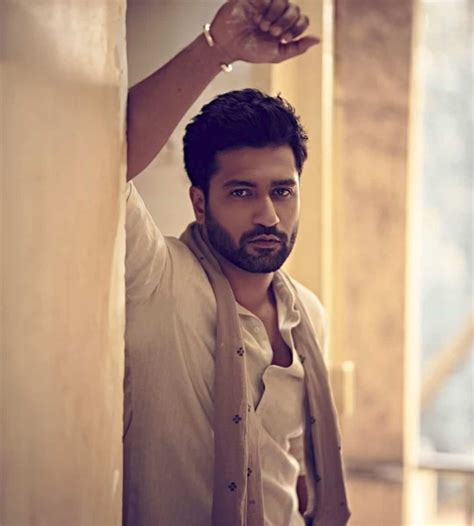 Vicky kaushal biography in english (Indian Actor), Age, Wife, Networth - Study By Mind