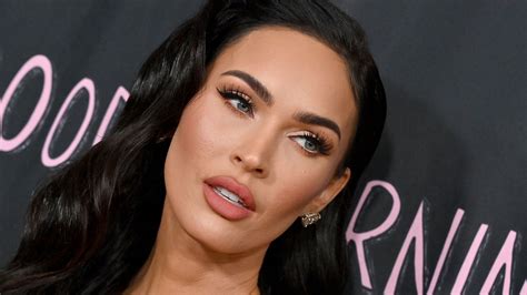 Megan Fox Wore 14-Karat White Gold Nails to the Grammys — See Photos | Allure