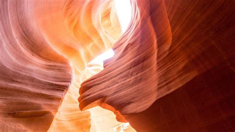 WHAT IS THE BEST TIME TO VISIT ANTELOPE CANYON?