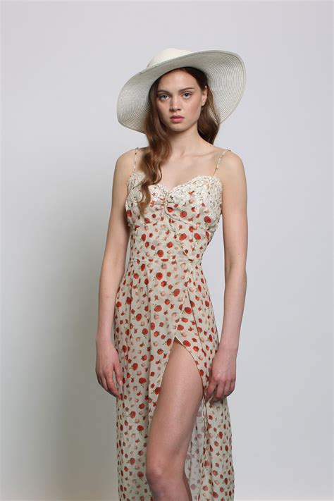 Lara Roses Dress – Rosamosario