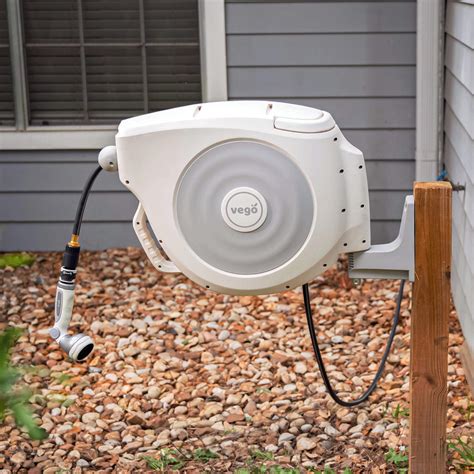 Hi-Flow Retractable Hose Reel Set - 100 Ft | Vego Garden